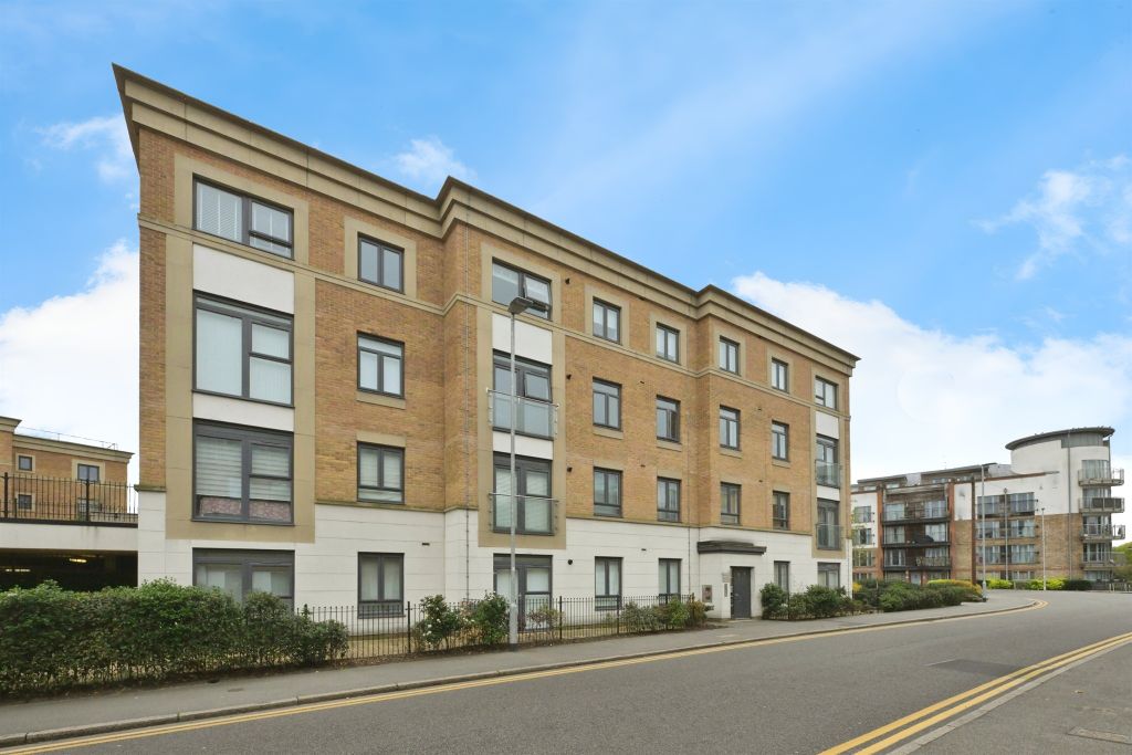 Property photo 1 of 16