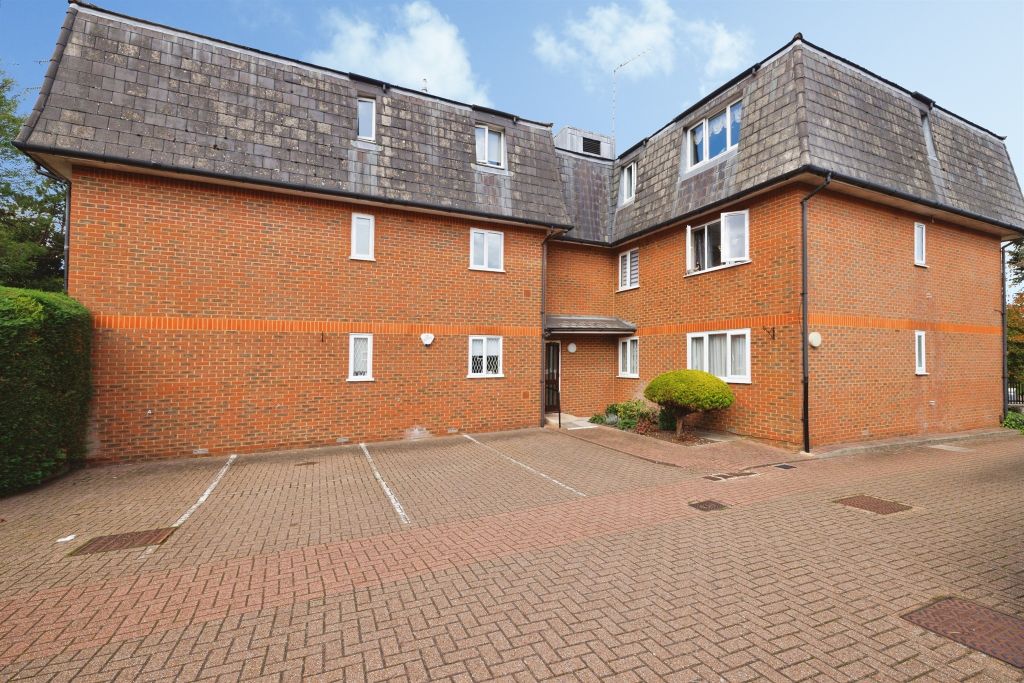 Property photo 1 of 16