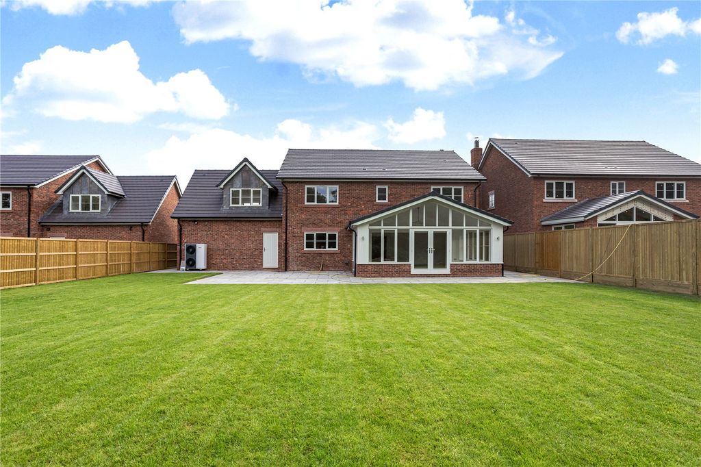Property photo 3 of 23 Picture No. 06