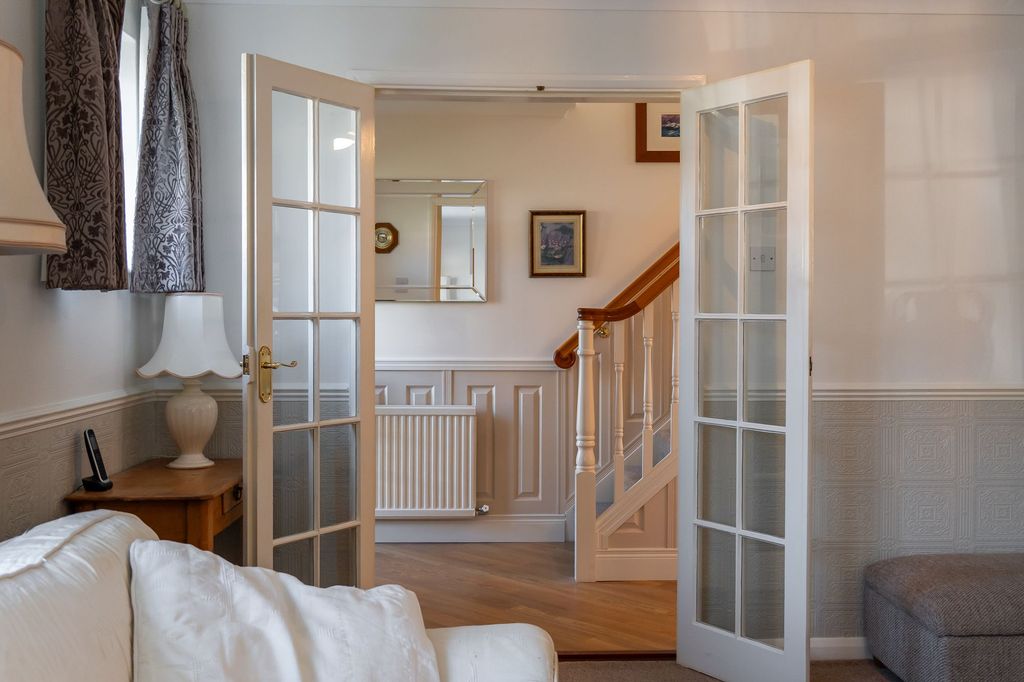 Property photo 3 of 29