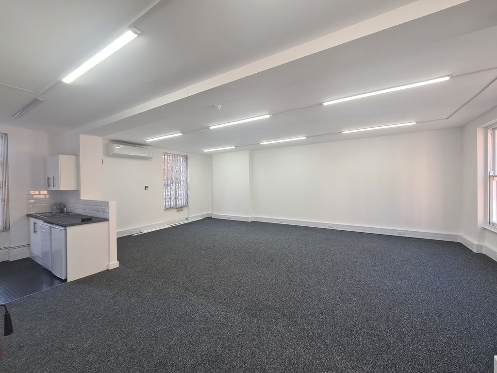 Property photo 3 of 3