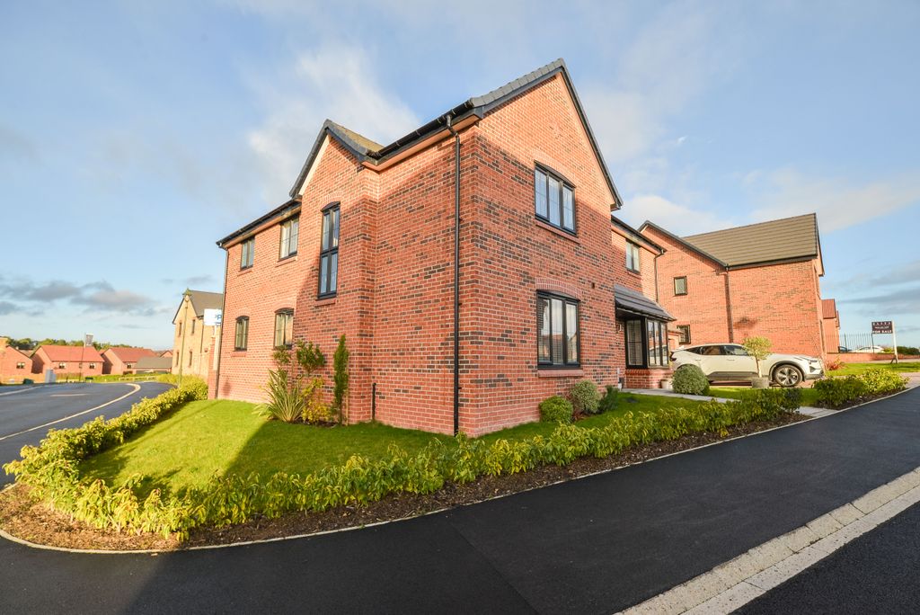 Property photo 2 of 36 1