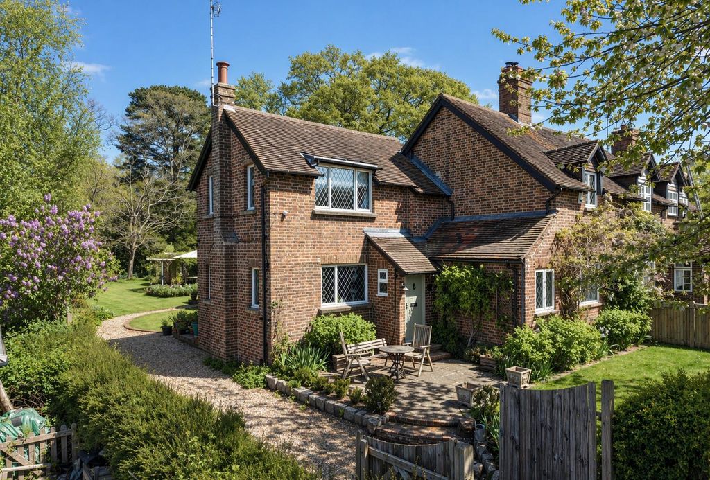 Property photo 2 of 32
