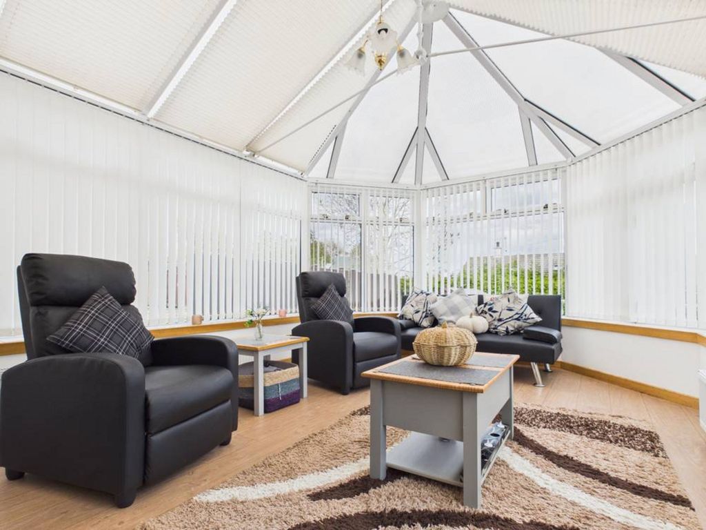 Property photo 3 of 35