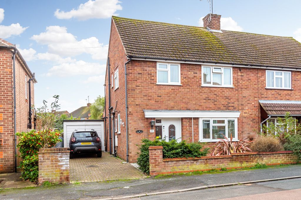 Property photo 1 of 13 Front