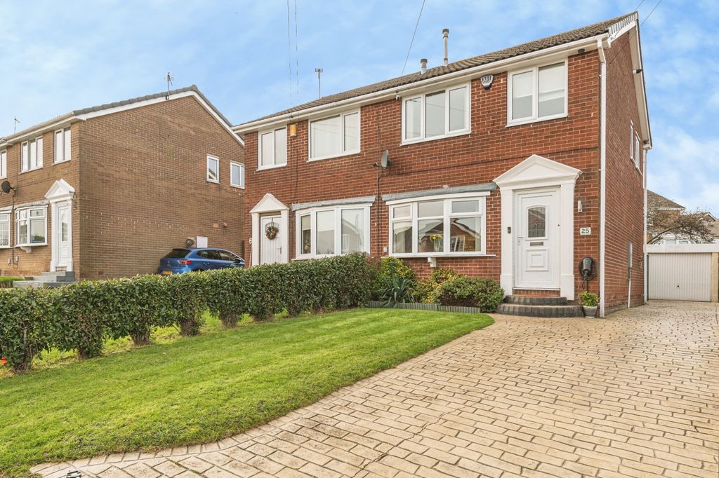 Property photo 1 of 15 The Property