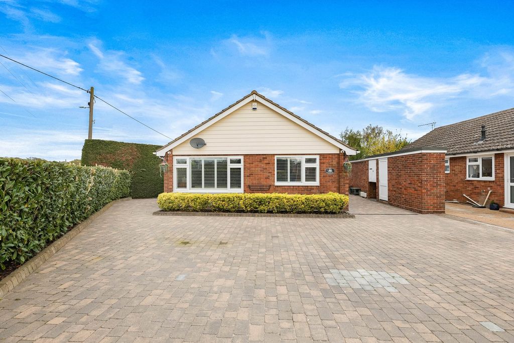 Property photo 2 of 21