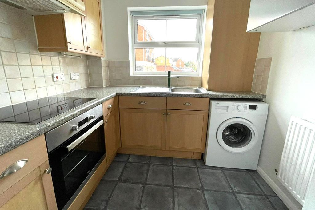 Property photo 3 of 8 Picture No. 02