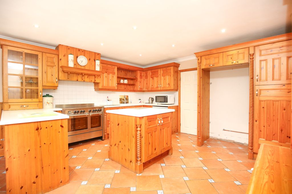 Property photo 3 of 26 Mw-2434