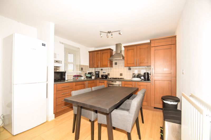 Property photo 3 of 11 Photo 11