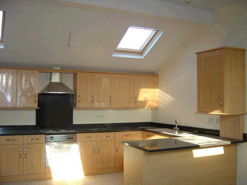 Property photo 2 of 4 Photograph 3