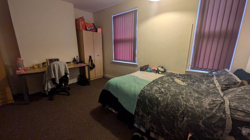 Property photo 2 of 7 Photo 6