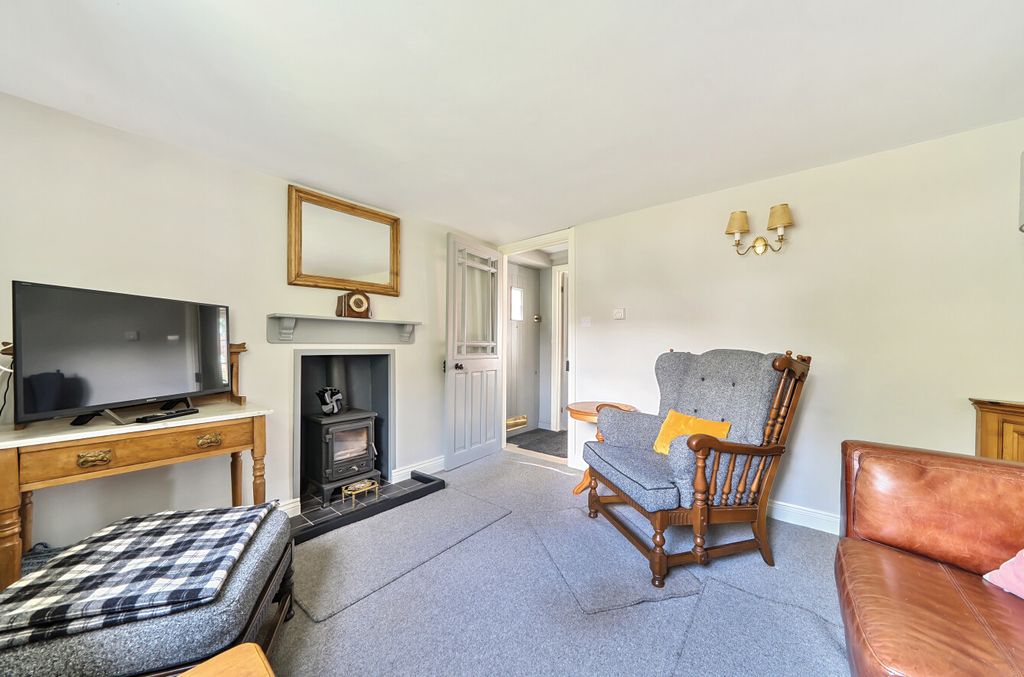 Property photo 3 of 23 1320764-19-687536...