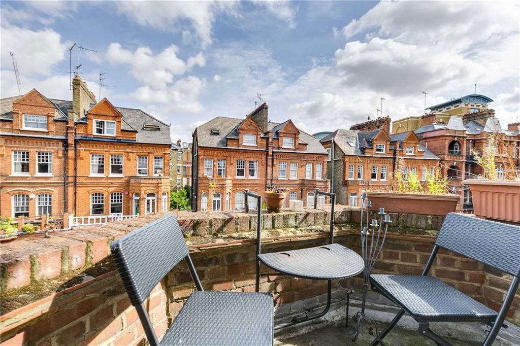 Property photo 3 of 9