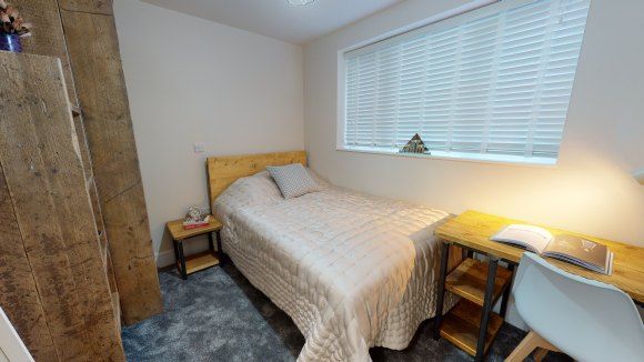 Property photo 3 of 9 Bedroom