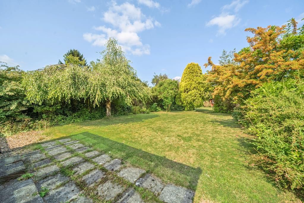 Property photo 3 of 20 Garden
