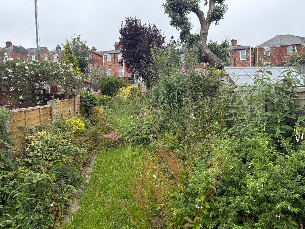 Property photo 2 of 9 Garden With Fenced Boundaries