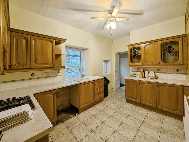 Property photo 3 of 17 Photo 12