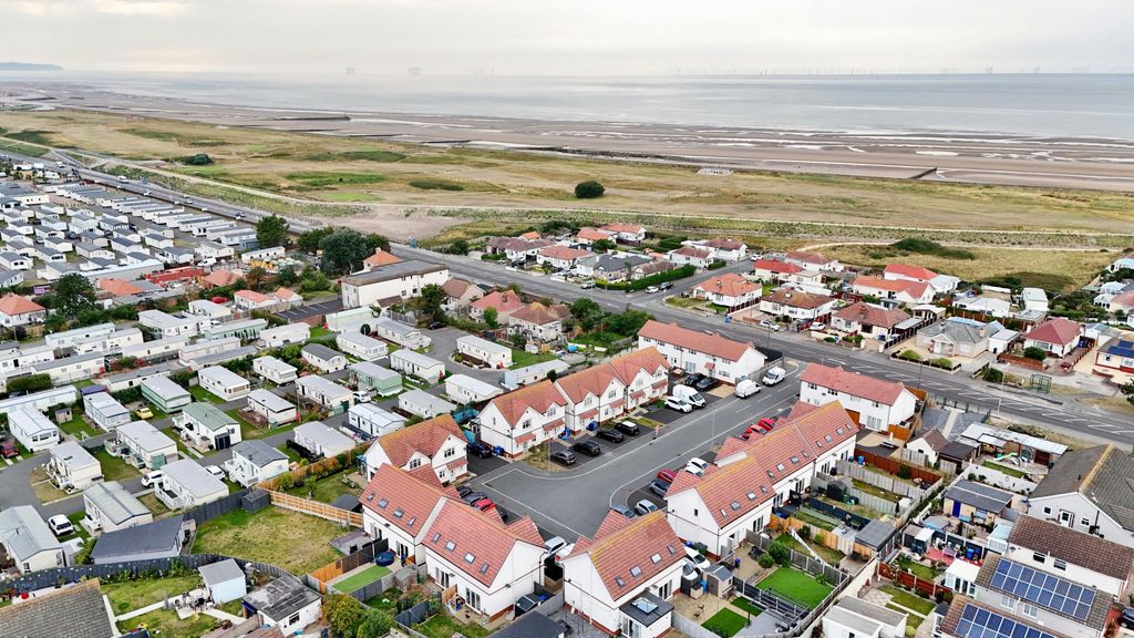 Property photo 3 of 22