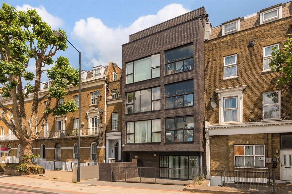 Property photo 2 of 14