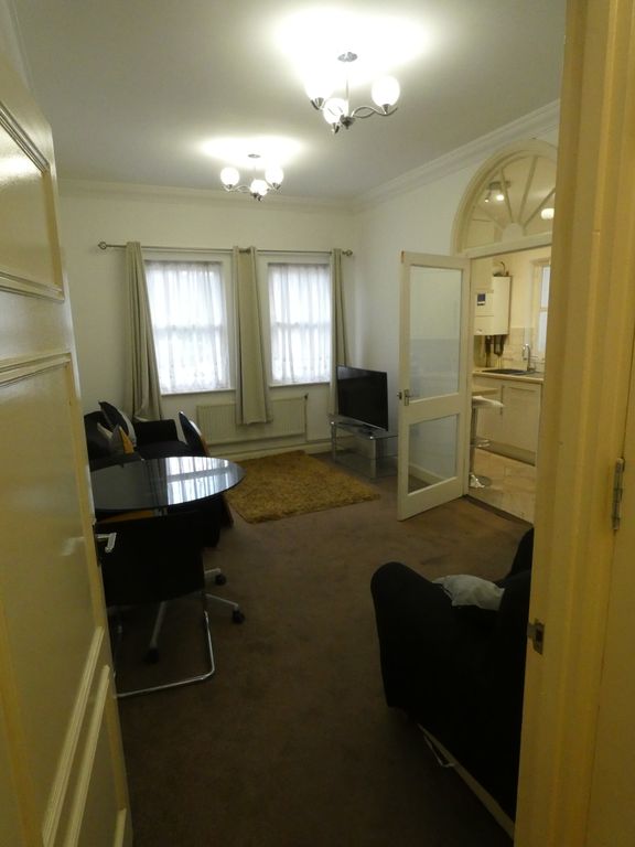 Property photo 2 of 10