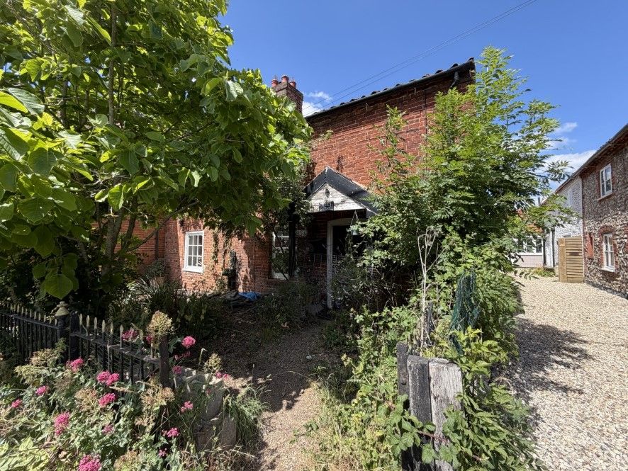 Property photo 1 of 8