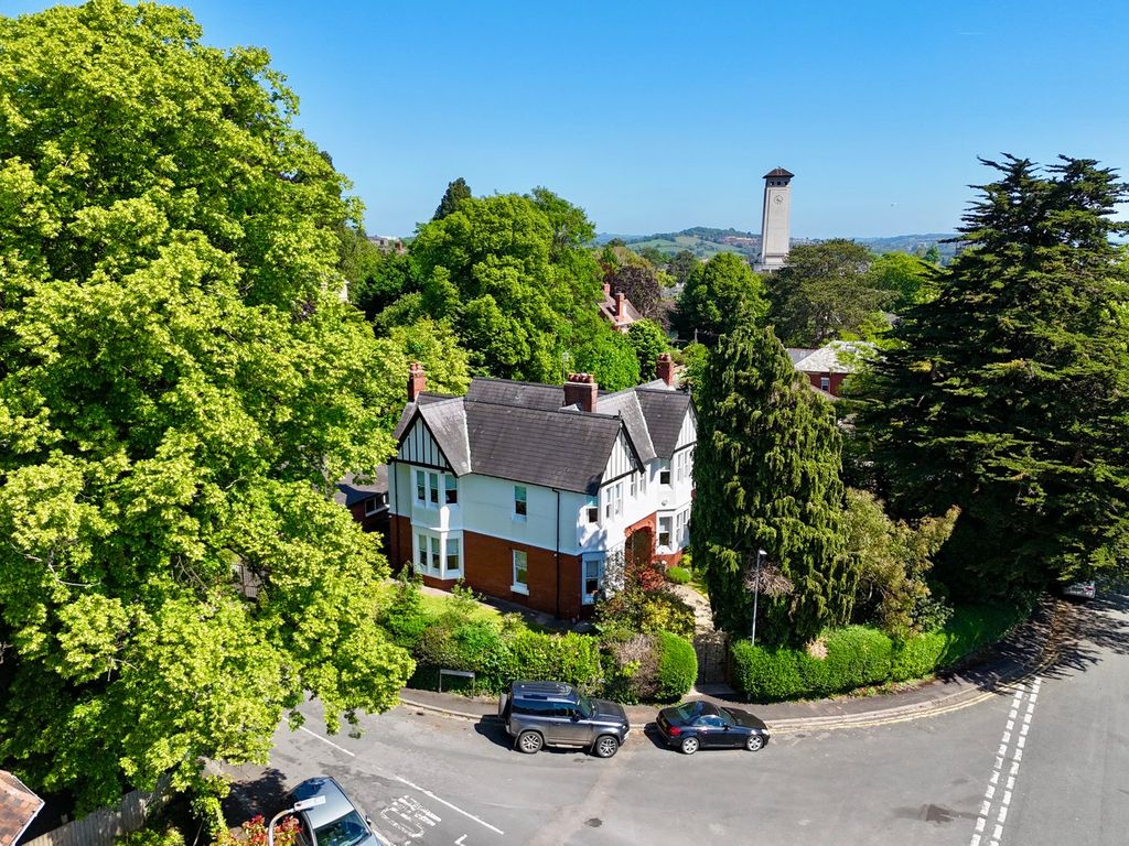 Property photo 1 of 37