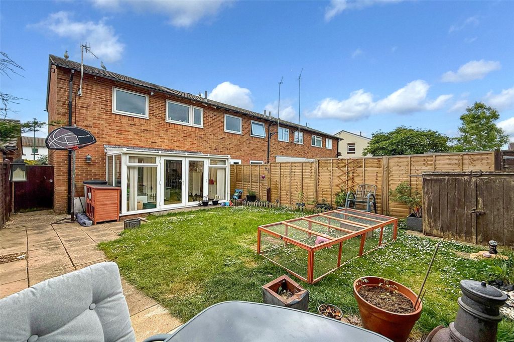 Property photo 2 of 17 Picture No. 34