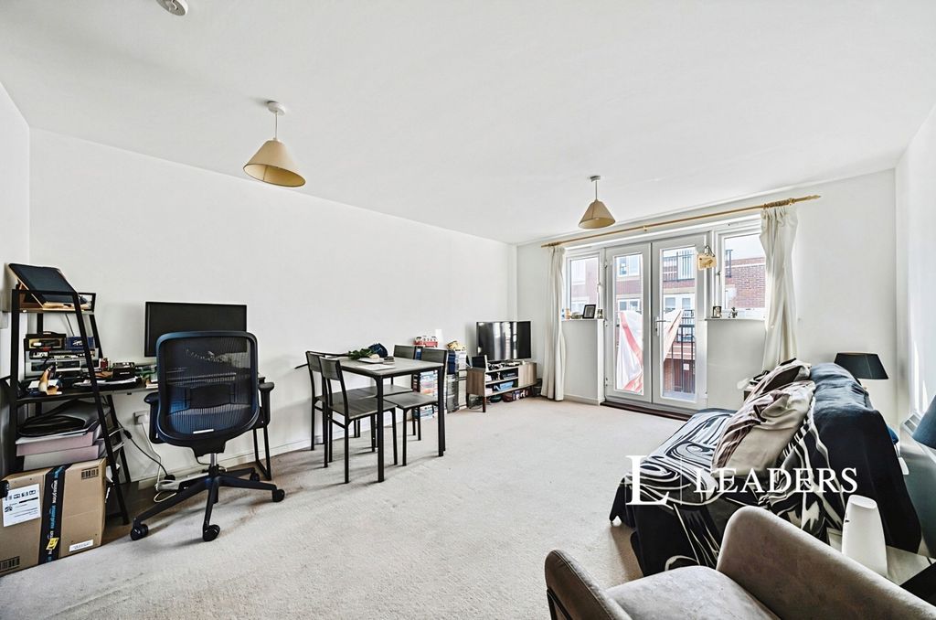 Property photo 1 of 10 Pbox-Img.Jpg
