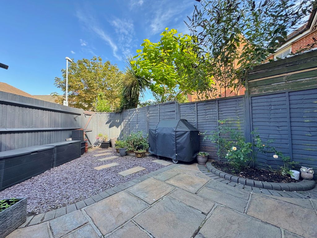 Property photo 2 of 14