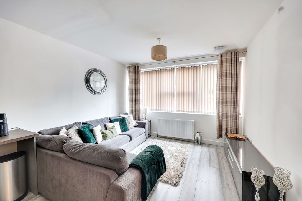 Property photo 2 of 5 Photo 2