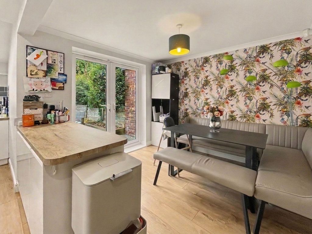 Property photo 3 of 22