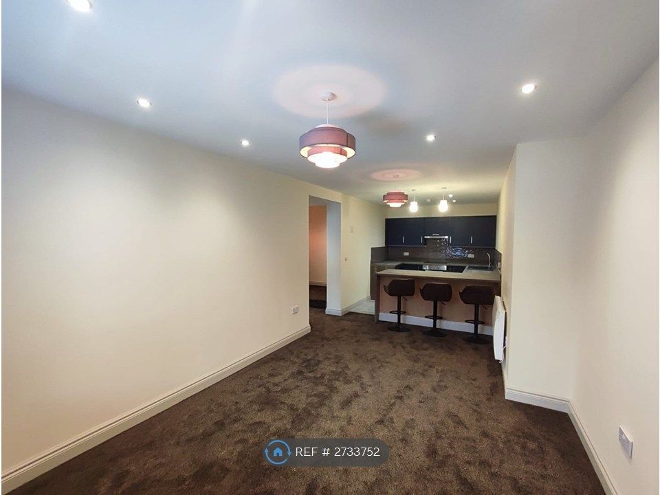 Property photo 3 of 9 Lounge/Kitchen