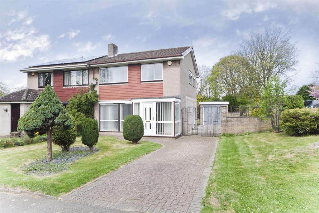 Property photo 1 of 37