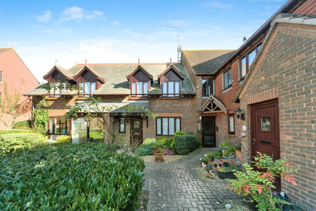 Property photo 3 of 12