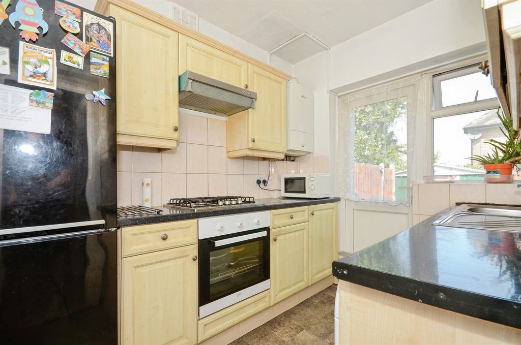 Property photo 3 of 14
