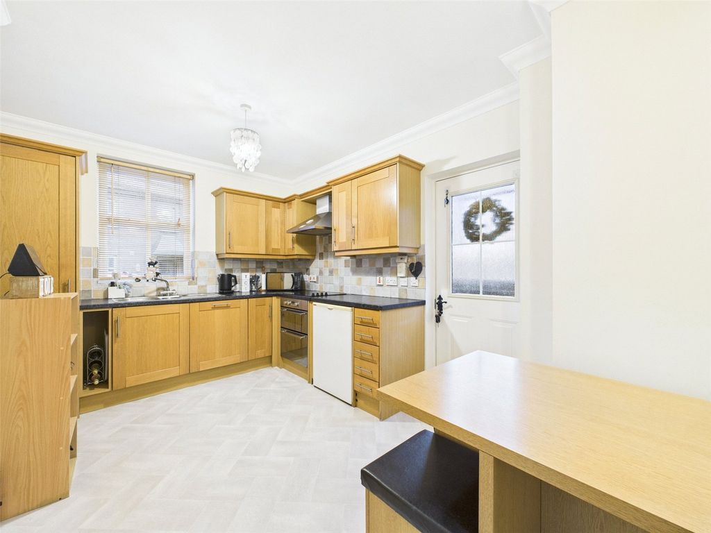 Property photo 3 of 21 Picture No. 26