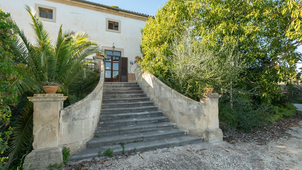Property photo 3 of 19 Ferragut-2.Jpg
