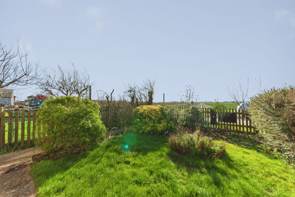 Property photo 2 of 20 Sjn_0053