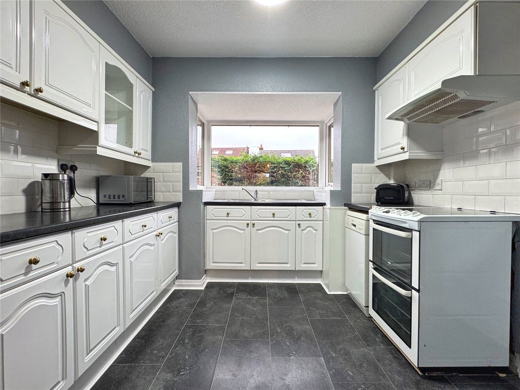 Property photo 3 of 35 Picture No. 36