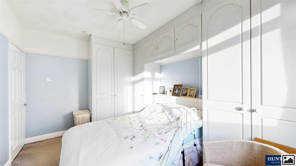 Property photo 3 of 18