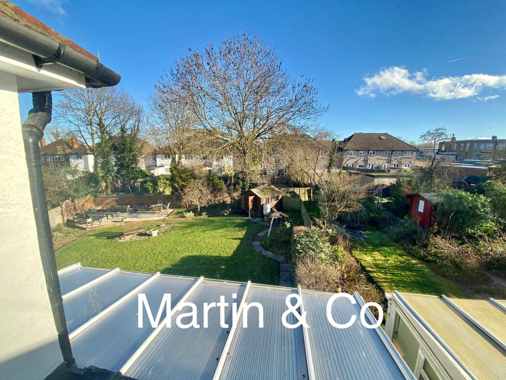 Property photo 1 of 8 View Over Gardens