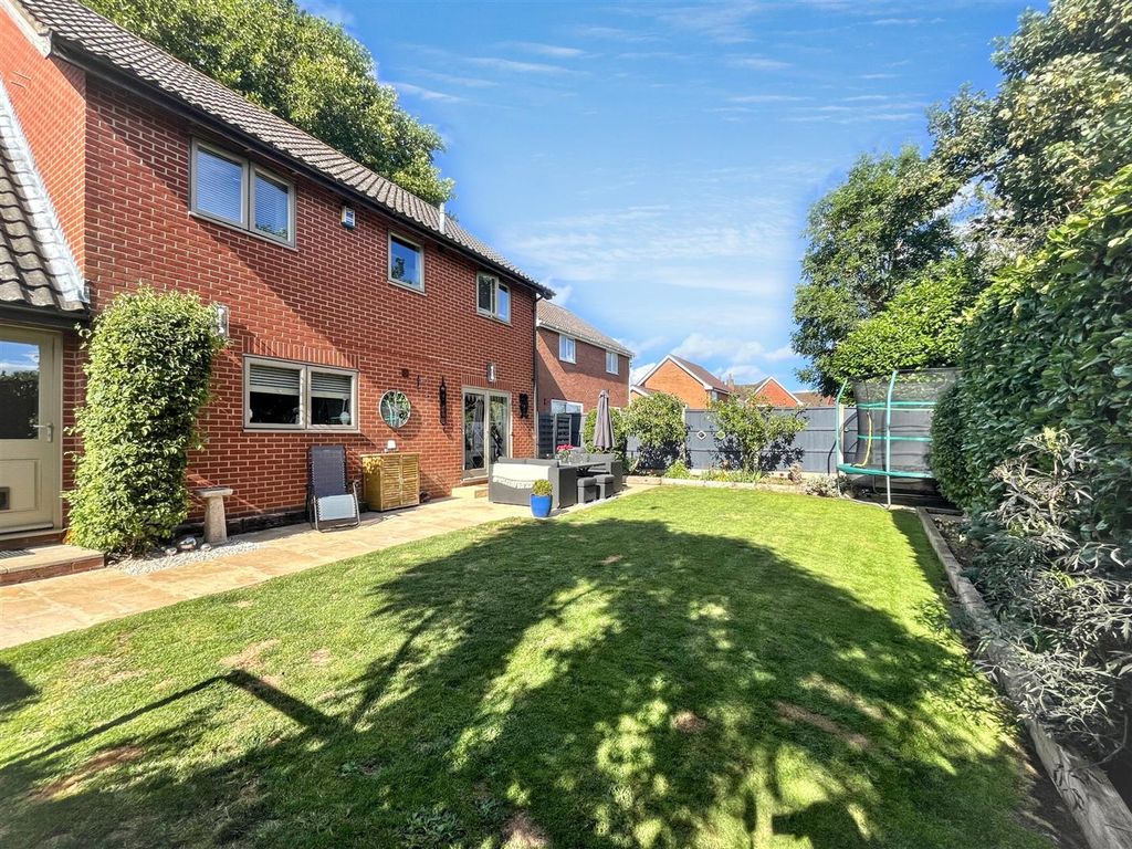 Property photo 3 of 16