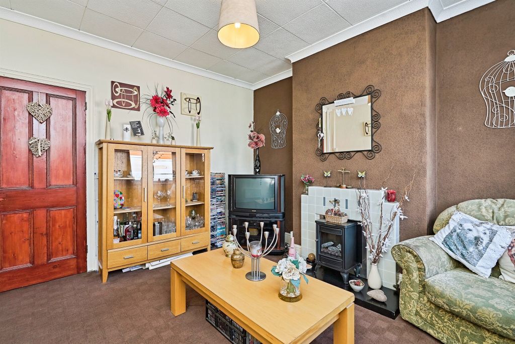 Property photo 2 of 20