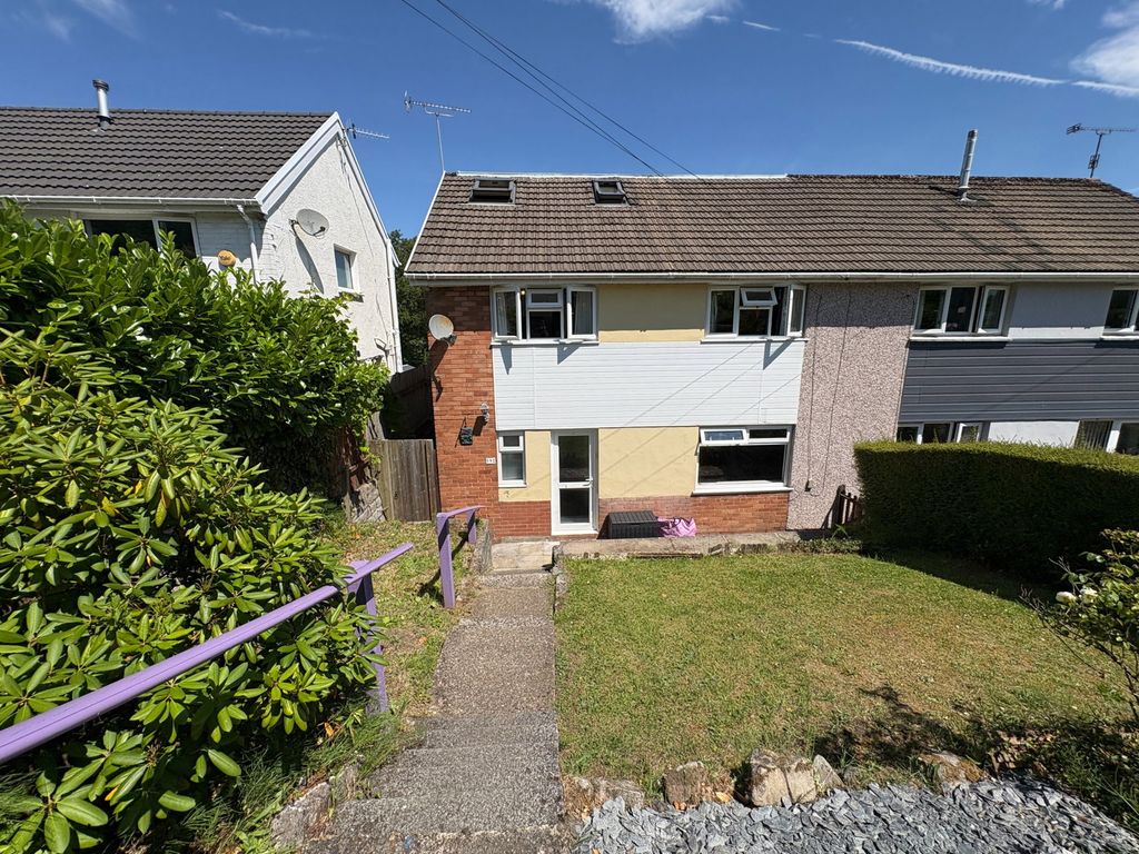 Property photo 1 of 40