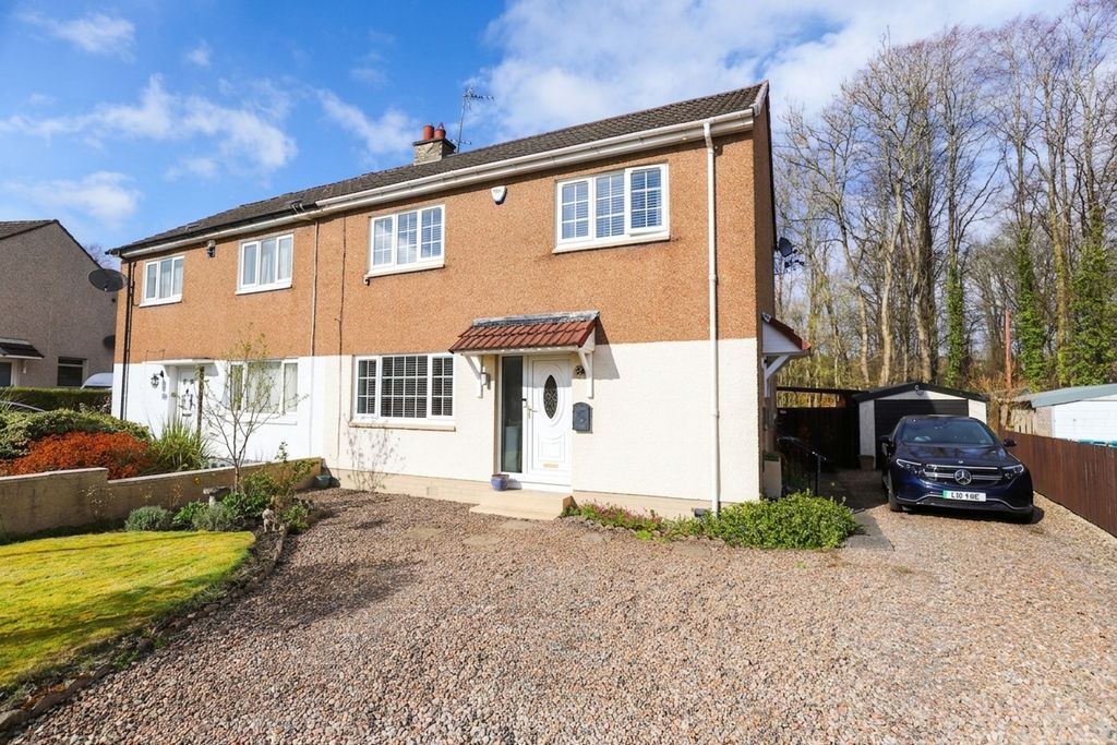 Property photo 2 of 26