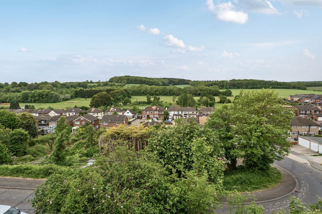 Property photo 3 of 14 External