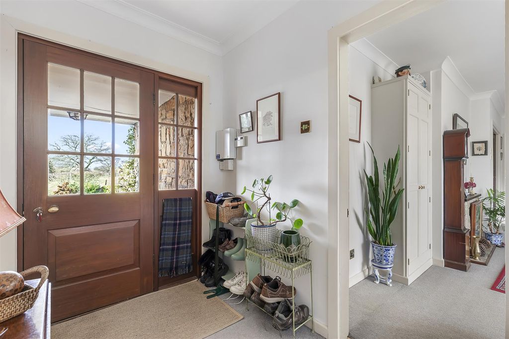 Property photo 3 of 24 Ent Hall.Jpg