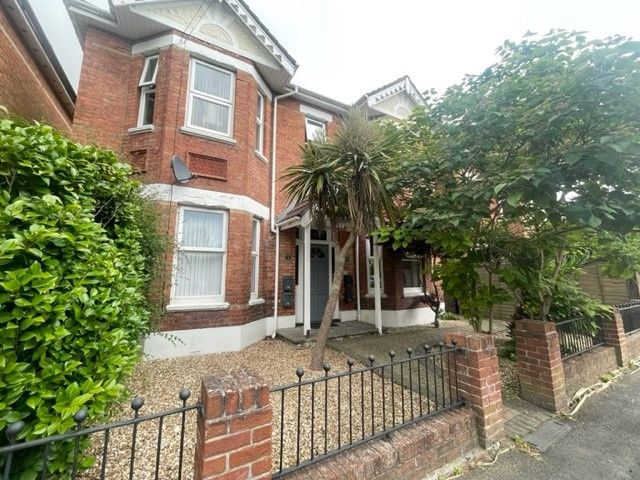 Property photo 1 of 10 External