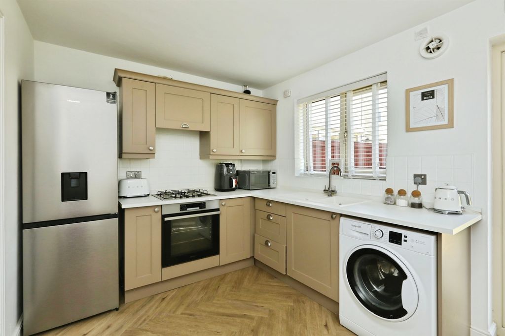 Property photo 2 of 15
